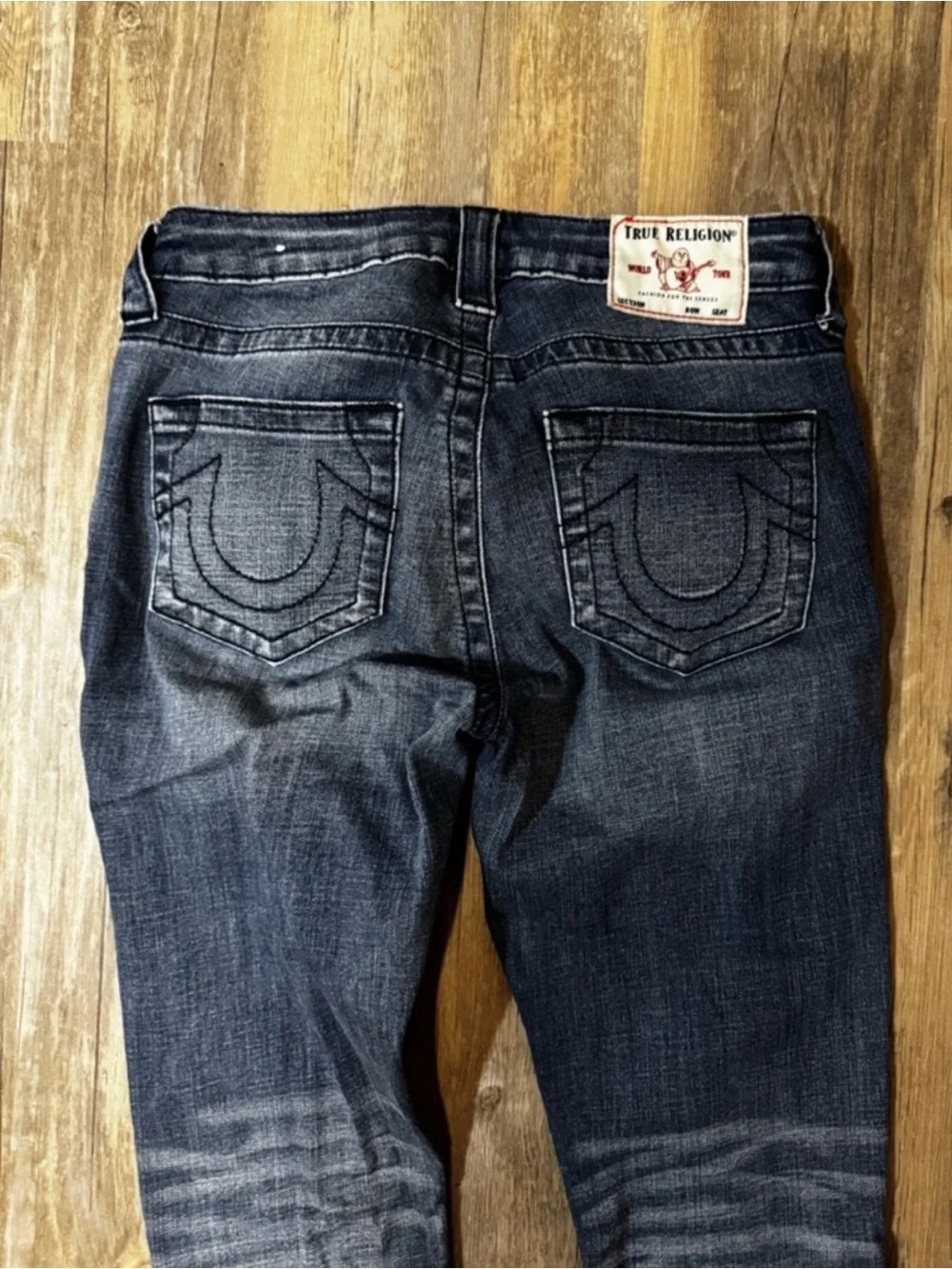 True Religion The Jennie Curvy Mid Rise Skinny - Picture 2 of 3